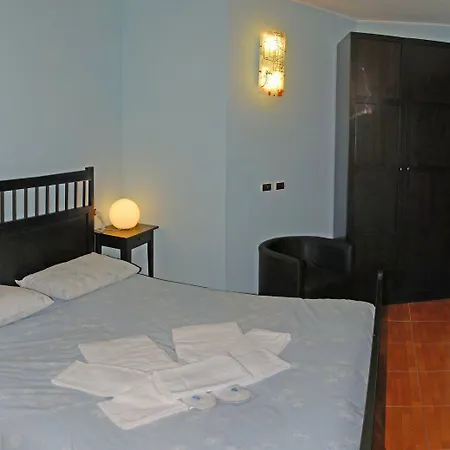 מלון Hotel Adria אלבה אדריאטיקה