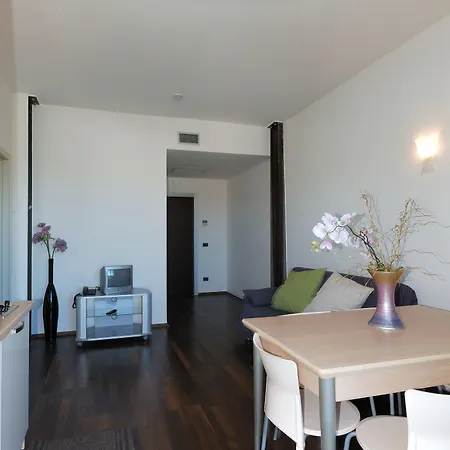 מלון Hotel Adria אלבה אדריאטיקה