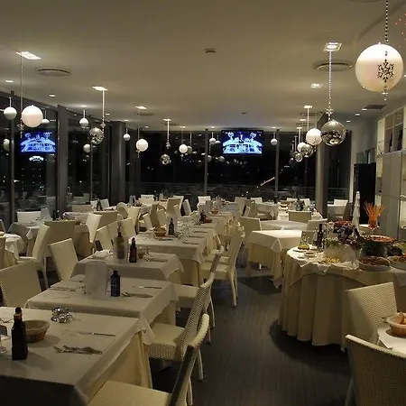 Hotel Adria מלון אלבה אדריאטיקה