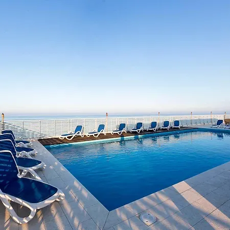 Hotel Adria מלון