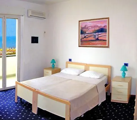 Medi Garden Hotel&Residence 3*