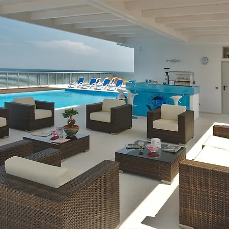Medi Garden Hotel&Residence 3*