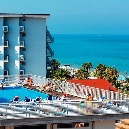 Medi Garden Hotel&Residence 3*