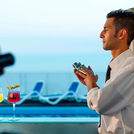 Hotel Adria アルバ・アドリアティカ