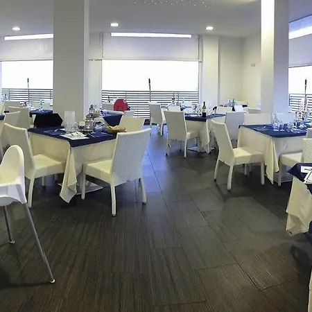 Отель Medi Garden Hotel&residence 3*